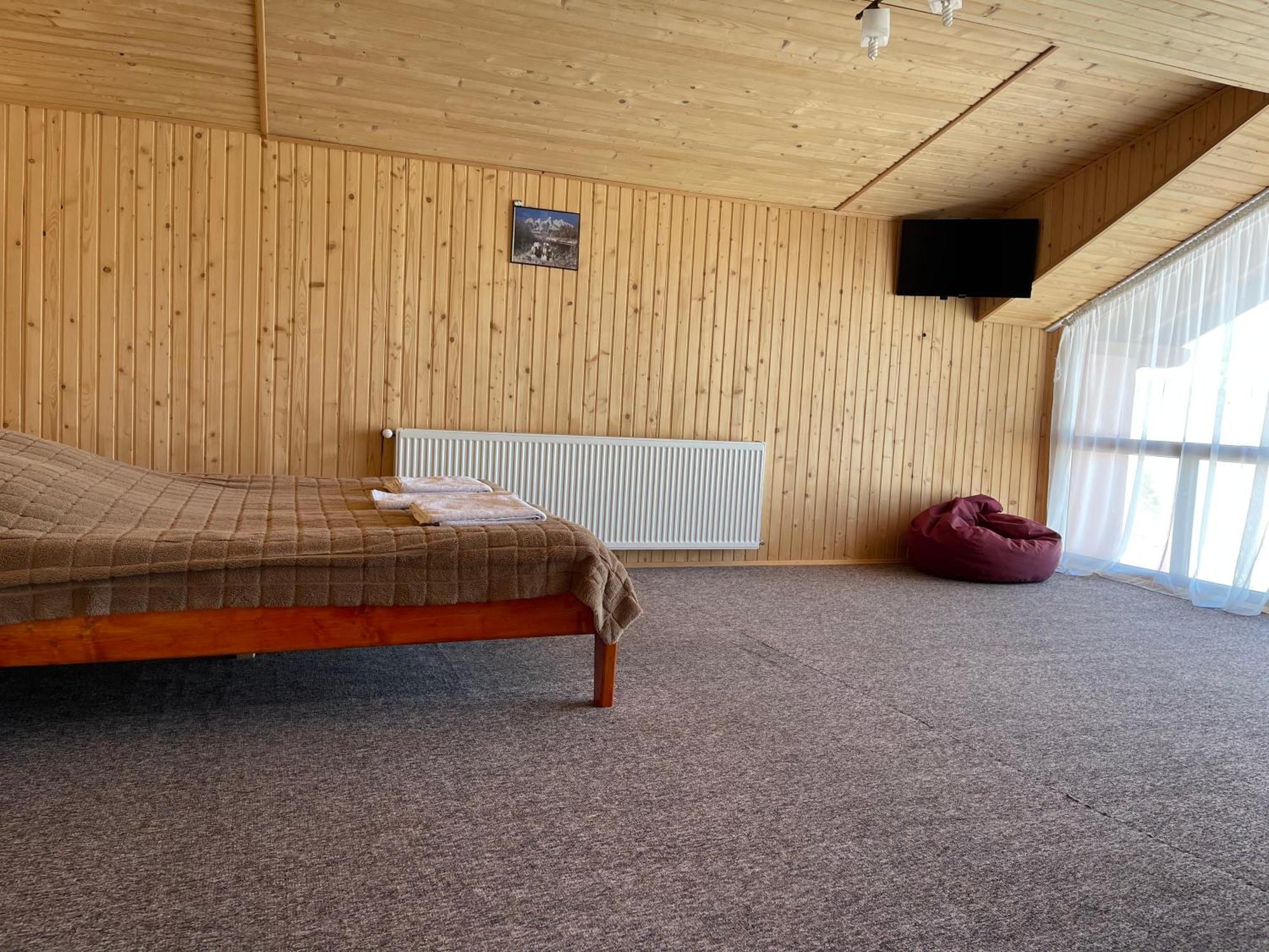 Villa Дзвін Карпат Lazeshchyna Habitación foto